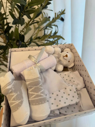 Amore 6 Piece Gift Box, White Baby Bamboo